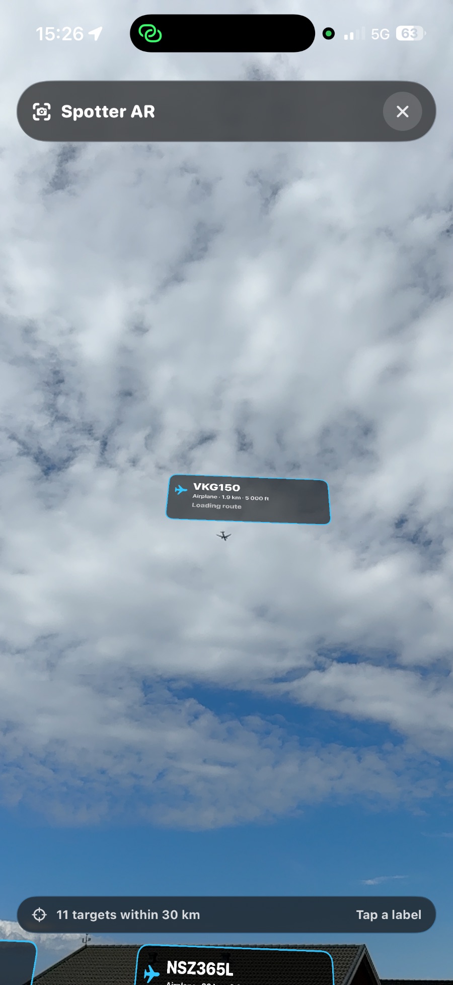 AR-läge: kameran riktad mot himlen visar etiketter på flygplanen.